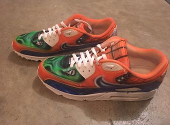 ONE OF A KIND!! Size 12 Nike Air Max's custom painted Florida Gators!!