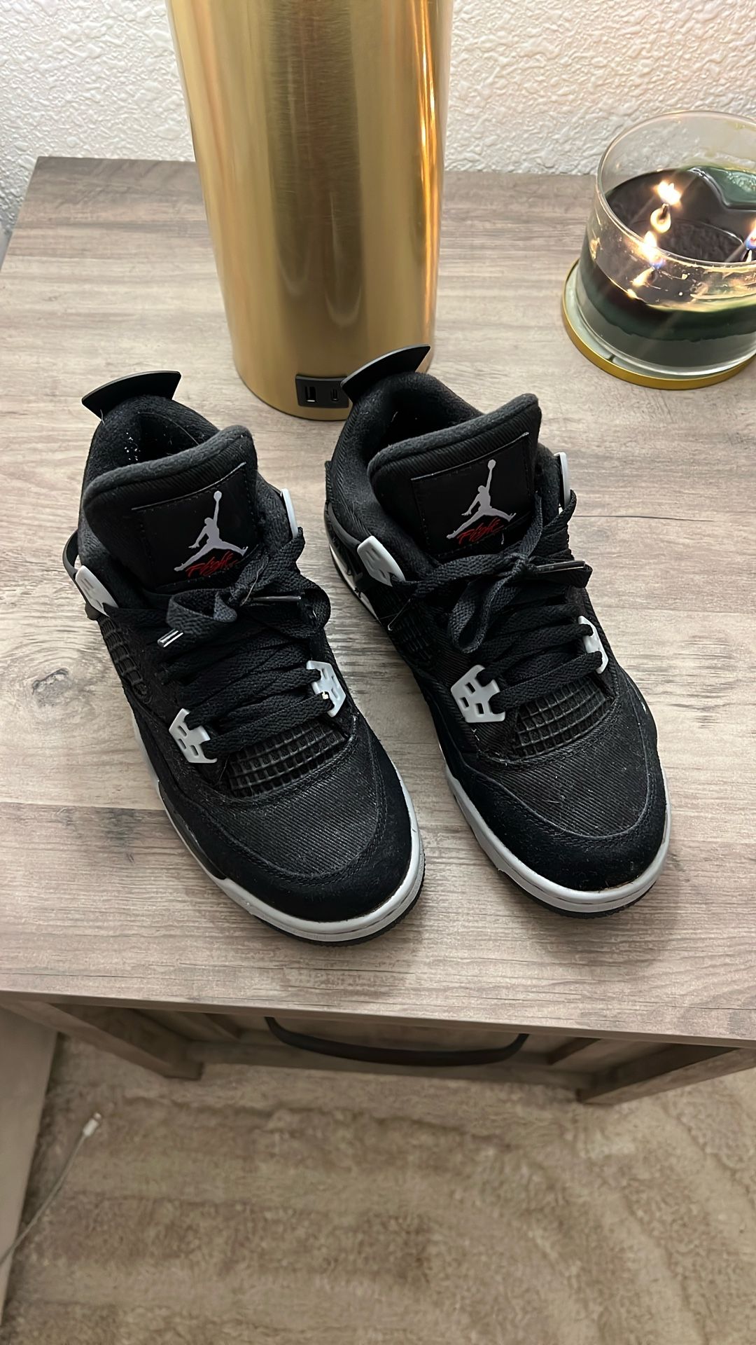 Air Jordan 4 Retro 'White Thunder'