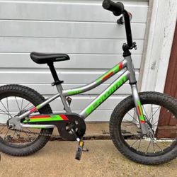 Schwinn Lil Fenite Bike With Back Balance Bars