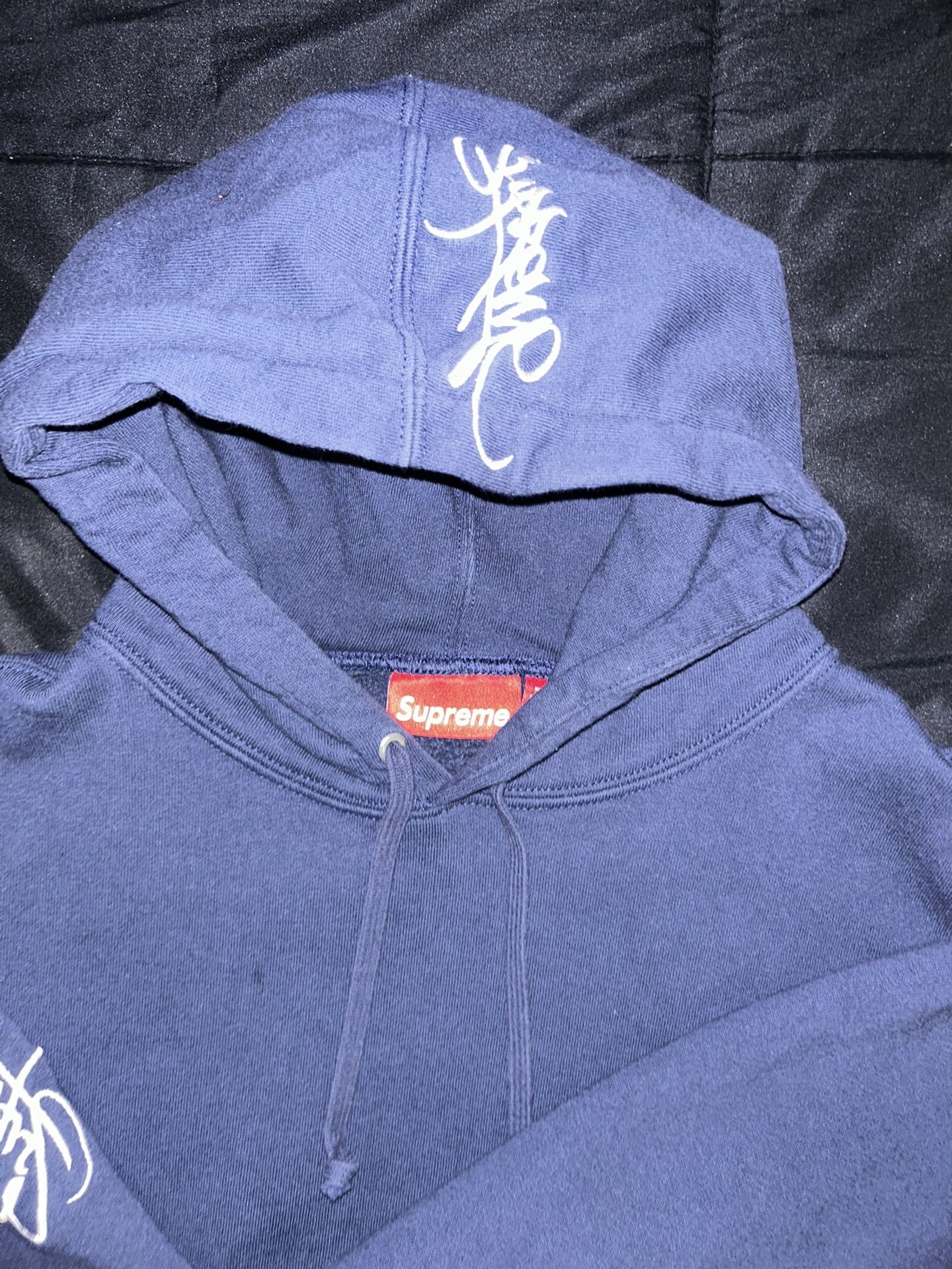 Supreme Hoodie (L)