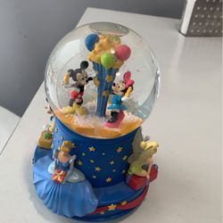 Disney Snow Globe 