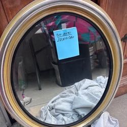 Antique convex mirror, "bullseye" or "rondel" mirror. 28x34