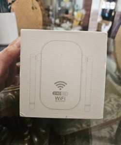 Wi-Fi Extender 👀READ BELOW FOR LOCATION ⬇️IT'S AVAILABLE ✅️