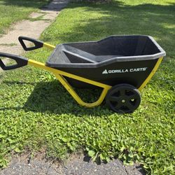 Gorilla Carts Wheelbarrow 