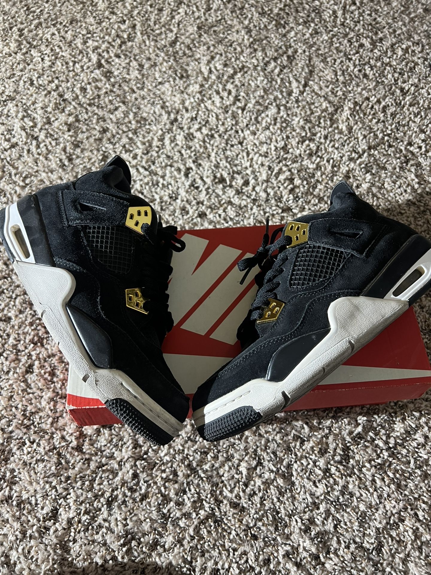 Jordan 4 Royalty GS 5.5y