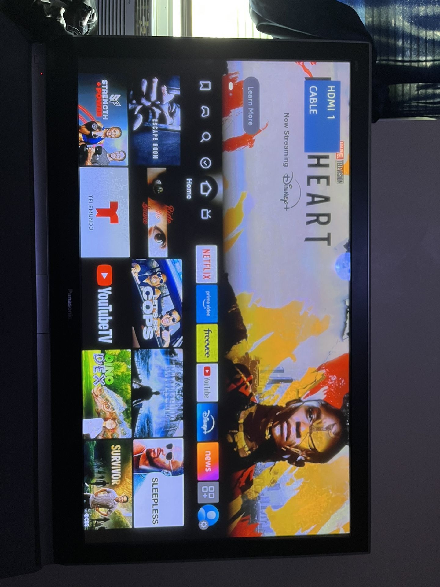Tv Flat Screen 57inch