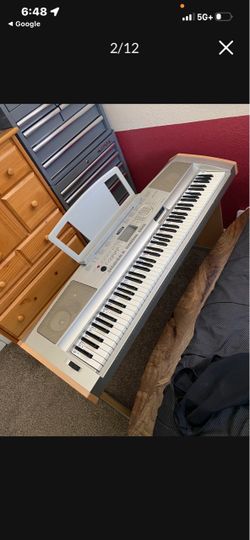 Yamaha Portable Grand DGX-500