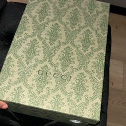 Need Gone Today Gucci Men Sneakers 