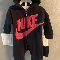 Nike Baby Girl Hooded Coverall 6mos