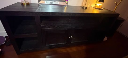 Free  TV stand