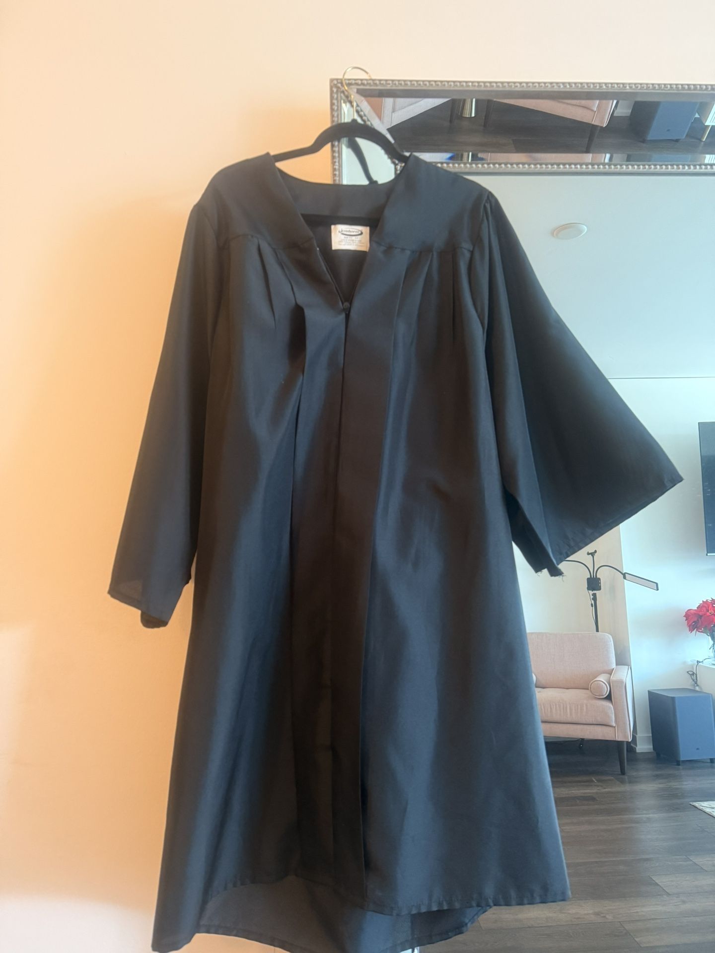 Jostens Black Graduation Gown Size Small