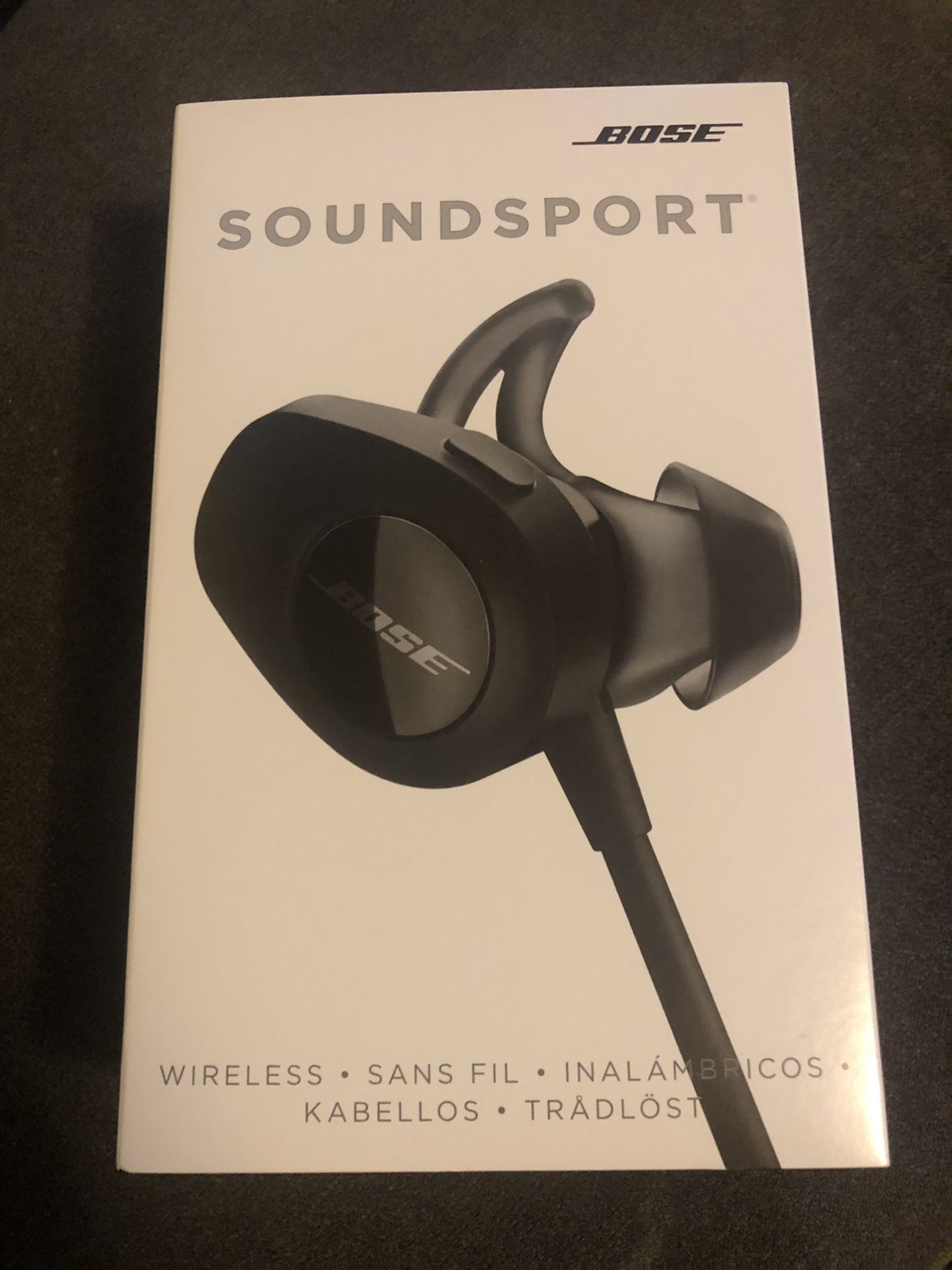 Bose Soundsport wireless earbuds w/ Bose charge case