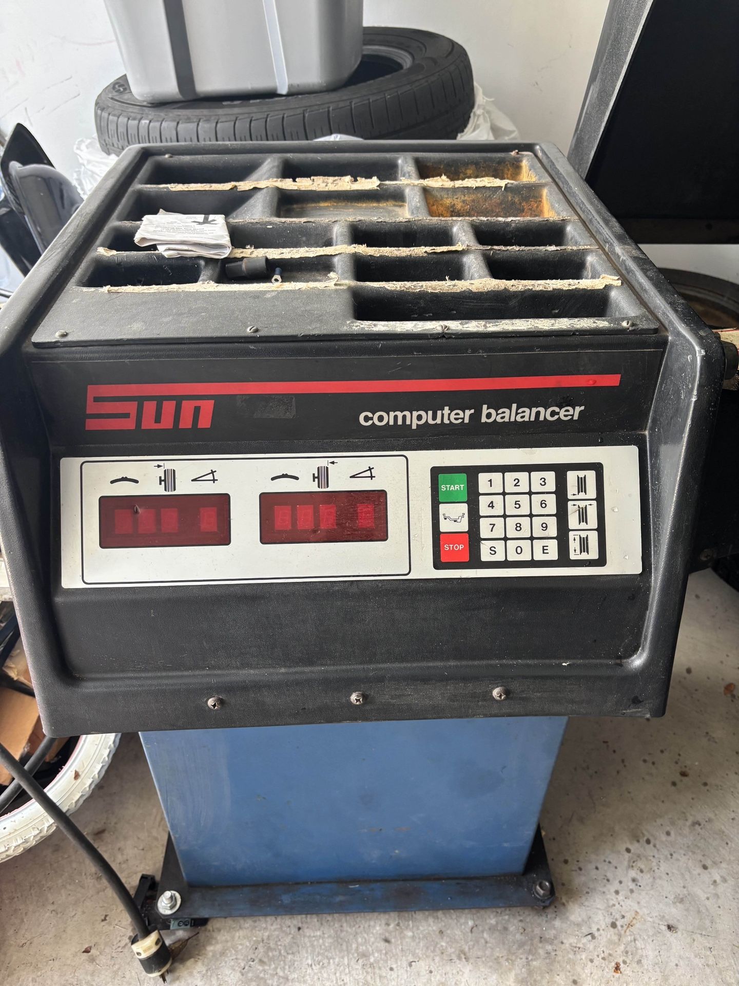 Fully Functional Snap-on Tire Balancer