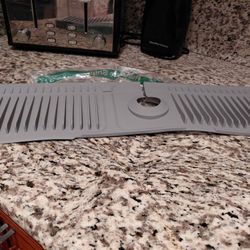 New 24 Inch Faucet Mat With Splash Guard