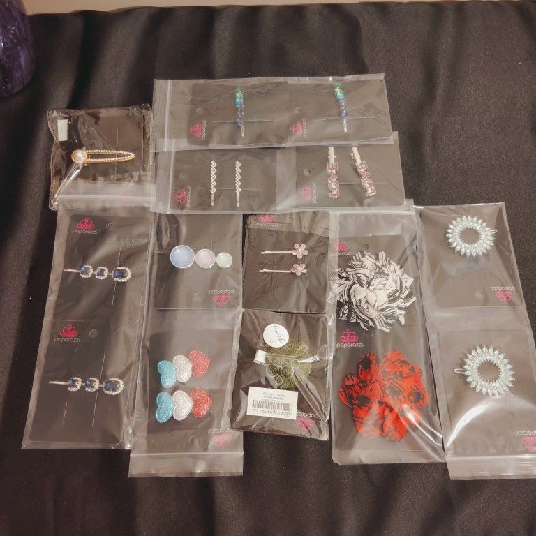 14 Girls Hair Clips 