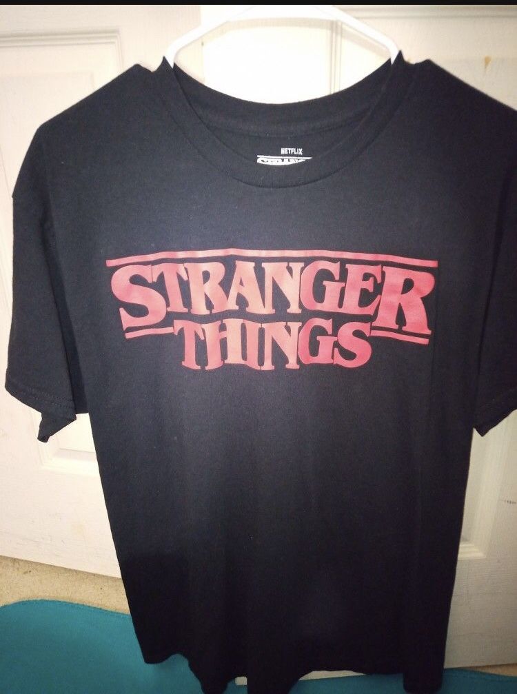 Stranger Things T-Shirt Large
