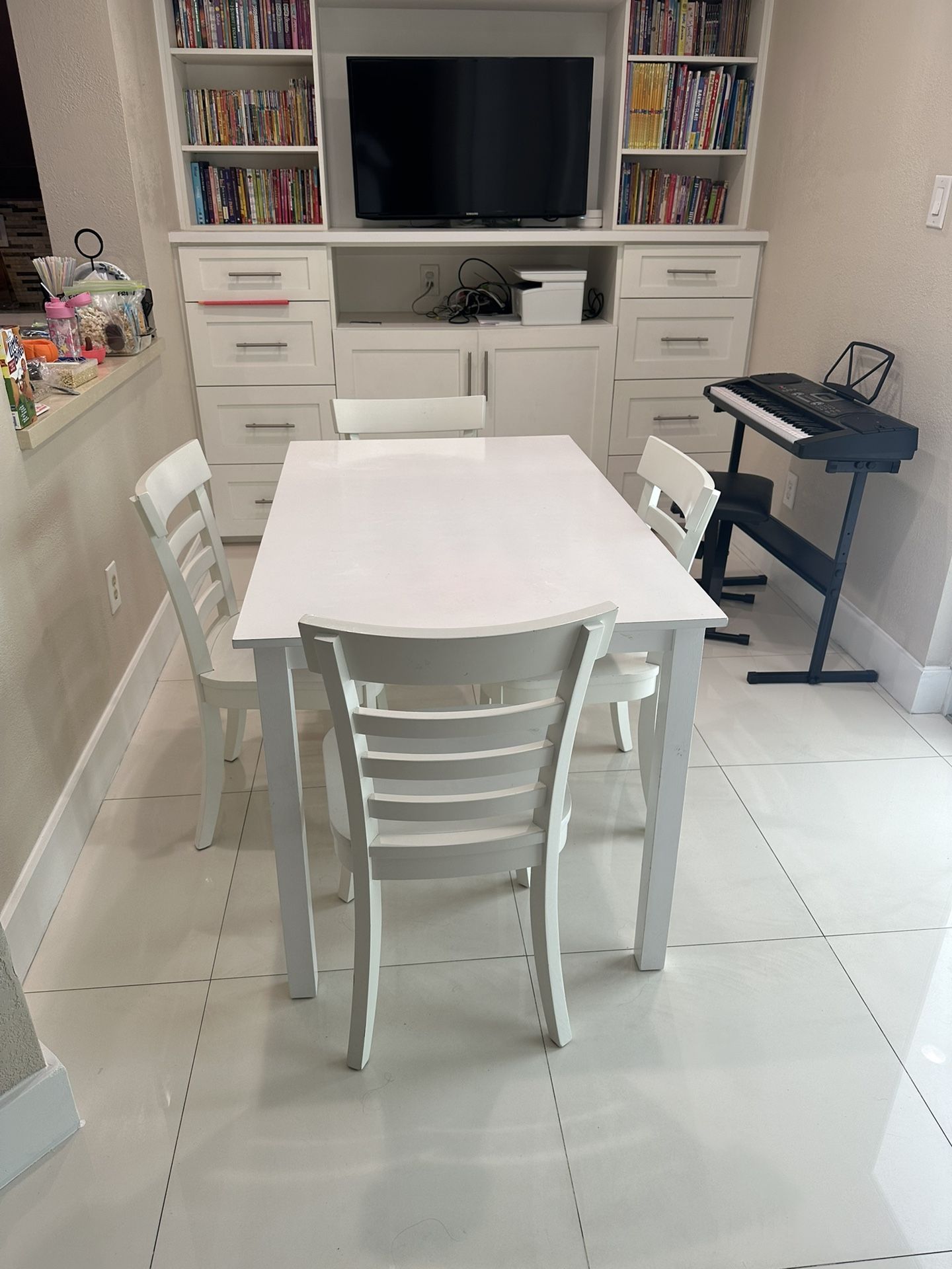 Kids Table And Chairs