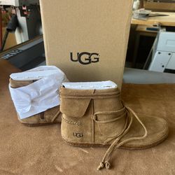 Ugg Size 8 Never Worn Booties