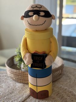 Peanuts Halloween Charlie Brown Wine Bottle Gift Tube