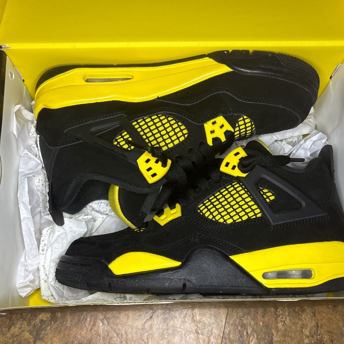 Air Jordan 4 retro ‘Thunder’ 4.5 youth