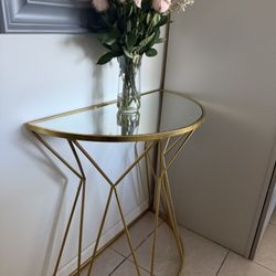 Gold Geometric Mirrored Accent Table – Modern Console