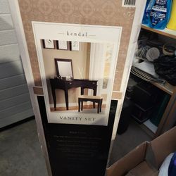 Vanity Set