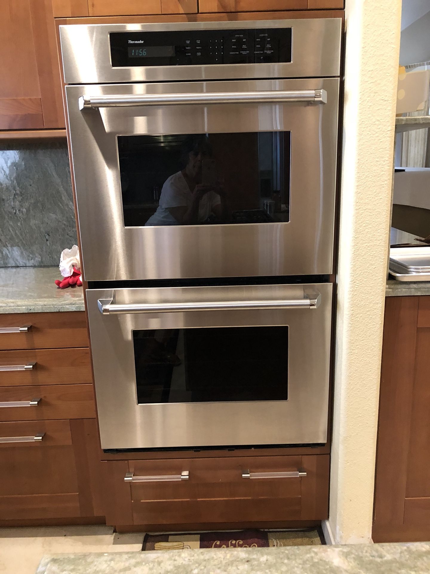 Thermador 30” convection oven model SCD 302 TP
