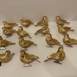 Gold clip on bird ornaments. Set of 15 