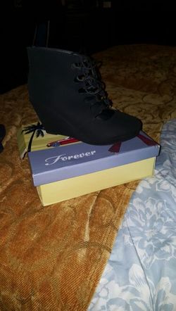 Women's Wedge size 11