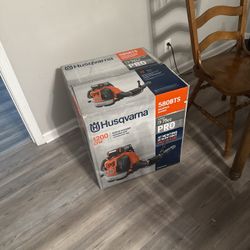 Leaf Blower