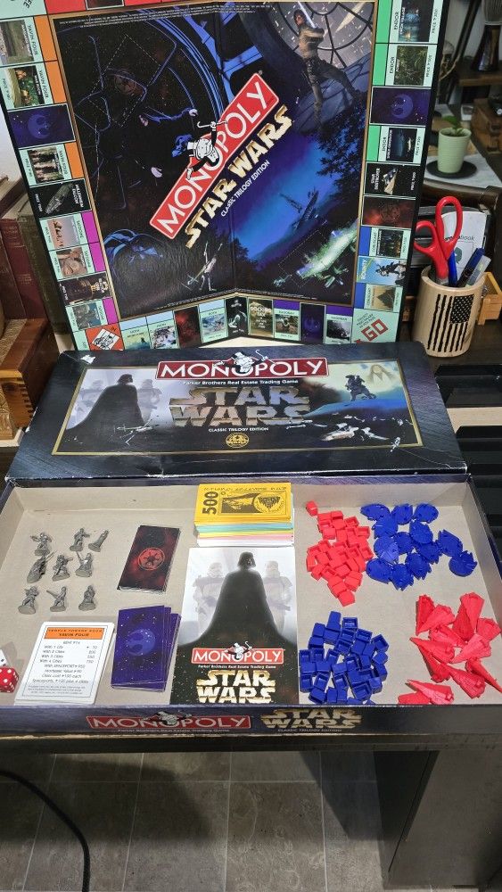 Star Wars MONOPOLY deluxe classic trilogy edition 1997 COMPLETE Kids Family Board Game Retro Toys