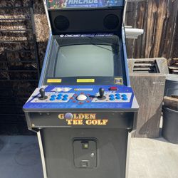 Ultimate Arcade- Golden Tee Golf