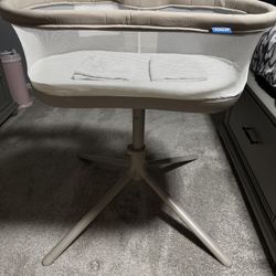 Halo Bassinest Swivel Sleeper 3.0 Warm Grey