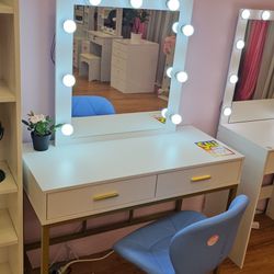 Makeup Vanity Table With Mirror Light Bulbs 