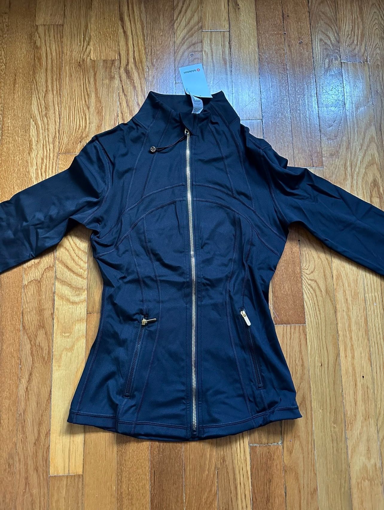 Lululemon Fitted Jacket (100% Real & Authentic)
