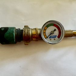 Camco brass water, pressure regulator with gauge and nozzle