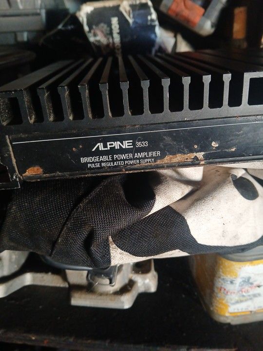 Amplifier Alpine