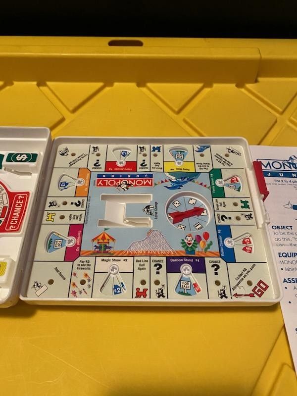 VINTAGE 1994 PARKER BROTHERS MONOPOLY JUNIOR BOARD GAME