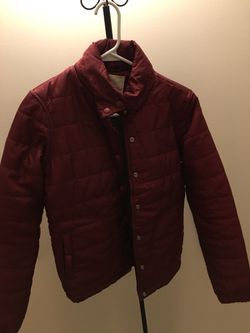 Levi’s puffer jacket. Size small. Brand new.