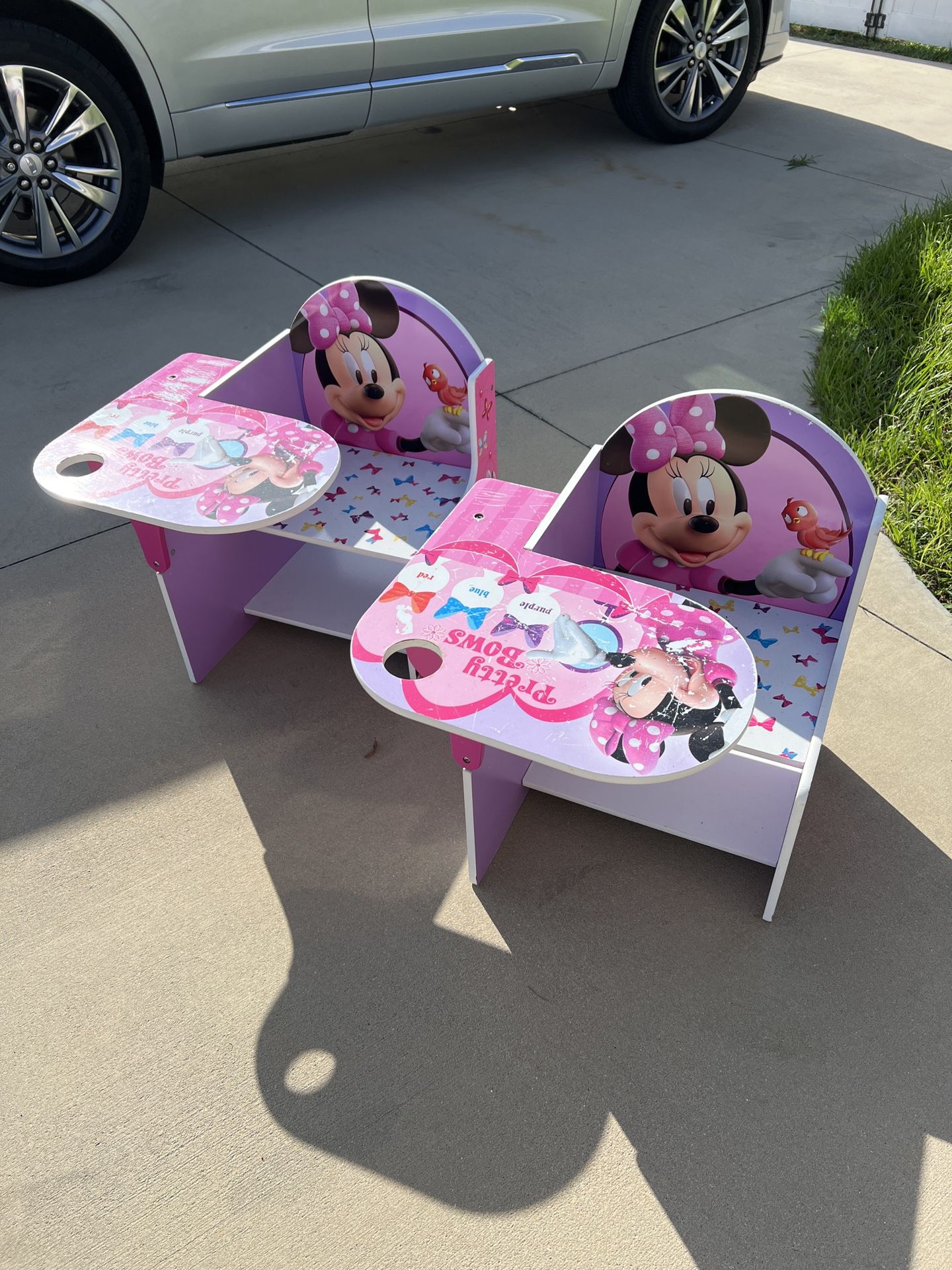 Minnie Kids  Chairs X2. 