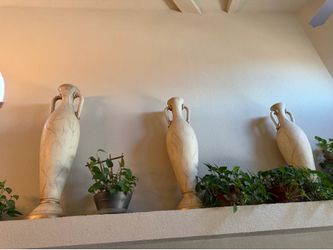 3 Vases