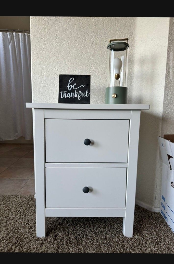 Beautiful Glossy White Ikea Hemnes Nightstand