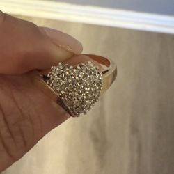 10k Diamond Heart ring 