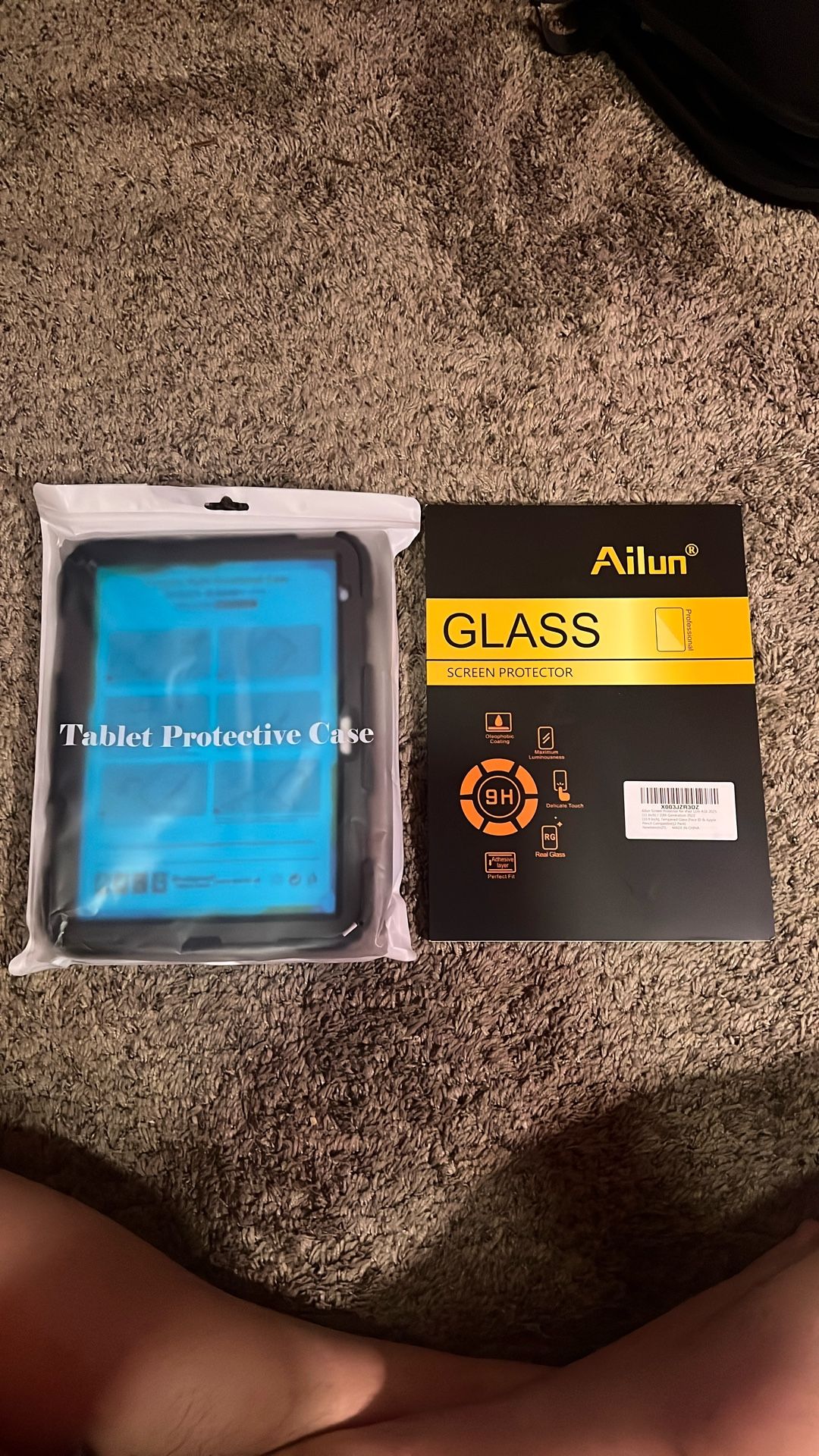 iPad Hard Case And Tempered Glass Screen Protectors 2pk