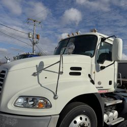2014 Mack CXU613 6x4 T/A Day Cab Truck Tractor