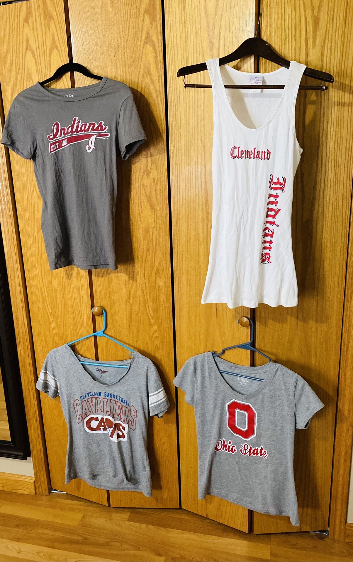Cleveland Sports Fans Women’s Tops