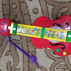 2001 Fisher Price 2-in-1 BACH 'N ROCK GUITAR VIOLIN MUSICAL INSTRUMENT BOW WORKS
