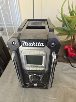 Makita cordless tool