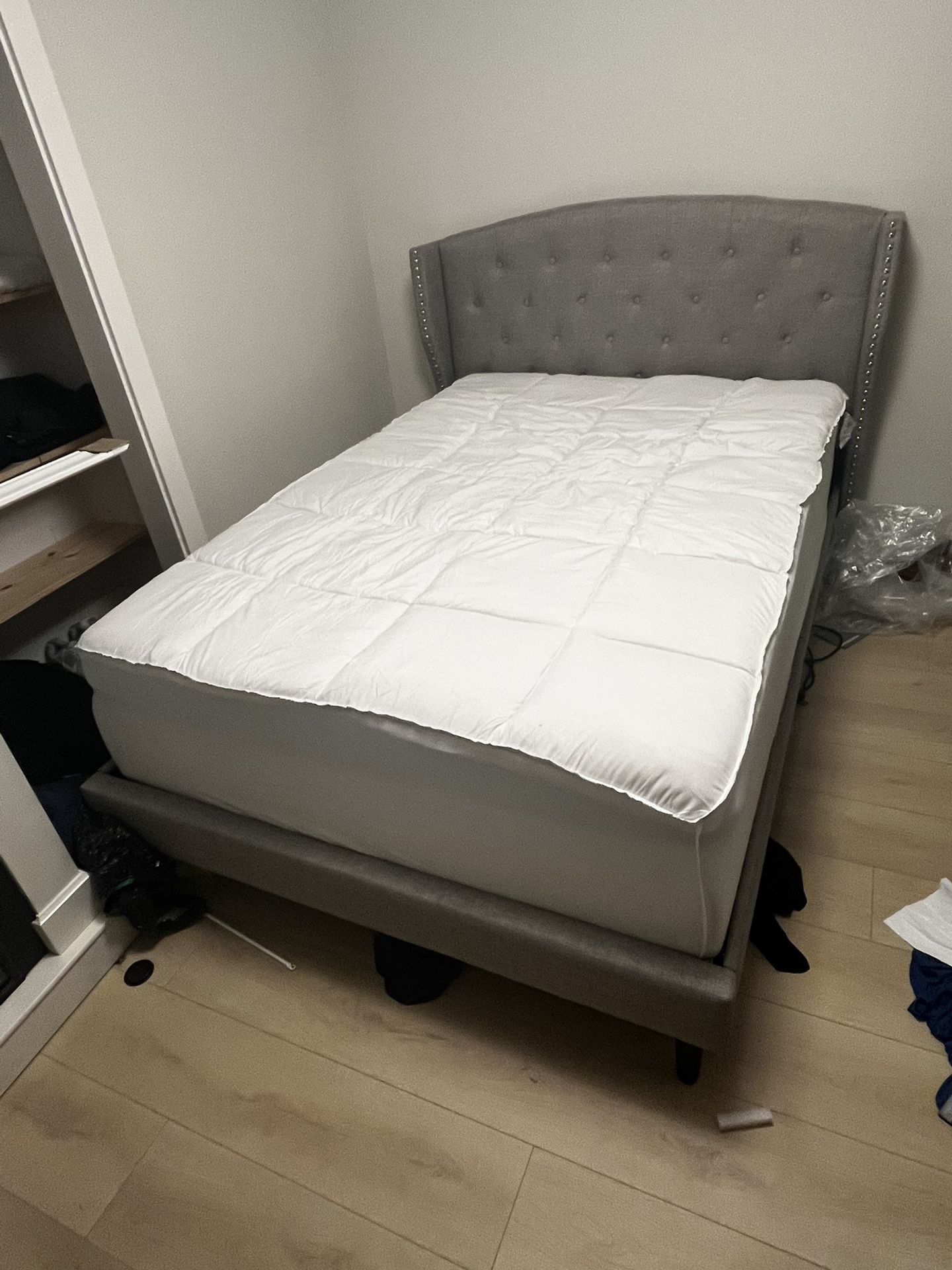 Full Bed Frame And Mattress