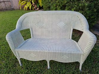 Vintage Wicker Loveseat Bench